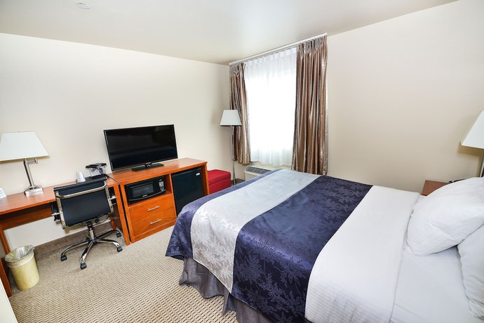Imagen de la habitación del Hotel Baymont By Wyndham Grand Forks. Foto 5
