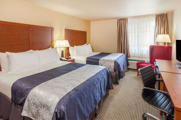 Imagen de la habitación del Hotel Baymont By Wyndham Grand Forks. Foto 10