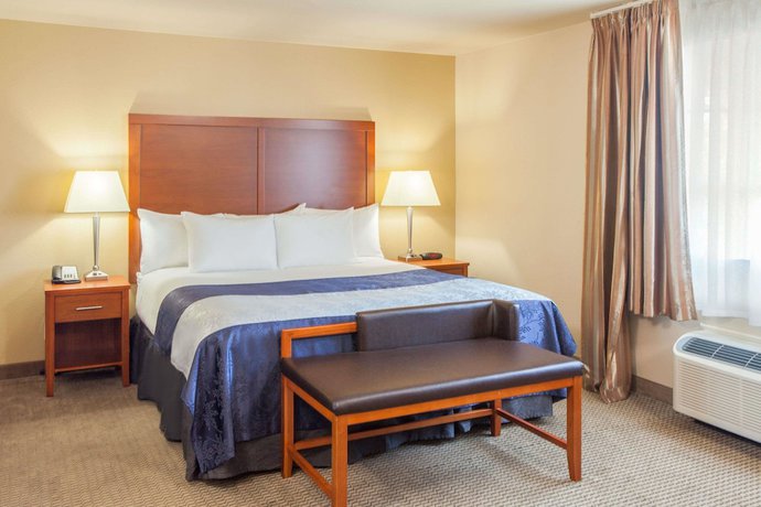Imagen de la habitación del Hotel Baymont By Wyndham Grand Forks. Foto 13