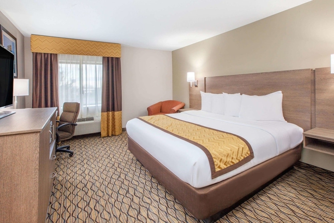 Imagen de la habitación del Hotel Baymont By Wyndham Grand Rapids Airport. Foto 6