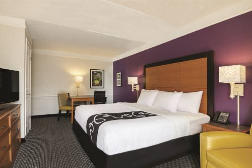 Imagen de la habitación del Hotel Baymont By Wyndham Greenville Woodruff Rd. Foto 12