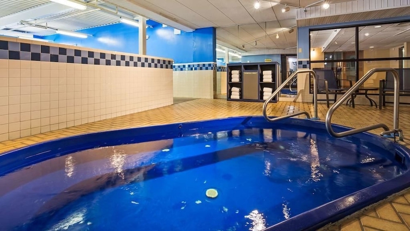 Imagen de la piscina del Hotel Baymont By Wyndham Groton/mystic. Foto 18
