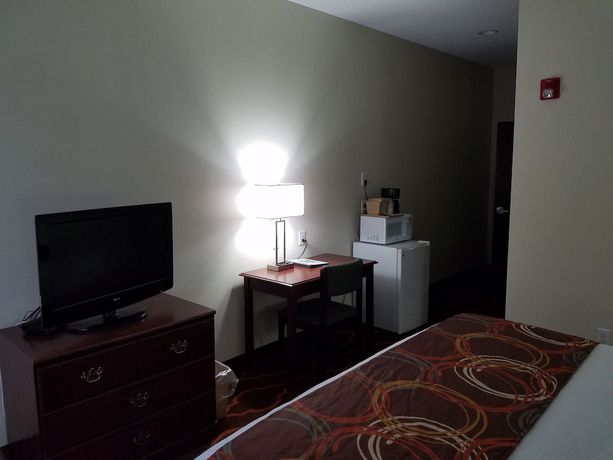 Imagen de la habitación del Hotel Baymont By Wyndham Grovetown Augusta. Foto 6