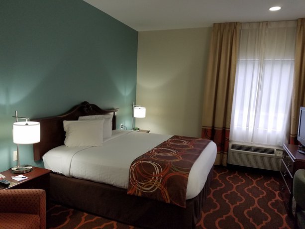Imagen de la habitación del Hotel Baymont By Wyndham Grovetown Augusta. Foto 8