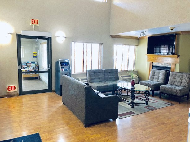 Imagen de los interiores del Hotel Baymont By Wyndham Gurnee. Foto 19