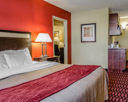 Imagen de la habitación del Hotel Baymont By Wyndham Harrisburg. Foto 8