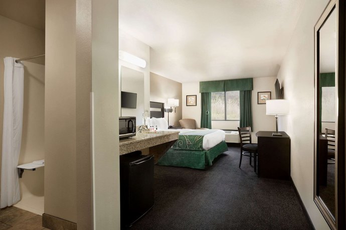 Imagen de la habitación del Hotel Baymont By Wyndham Hearne. Foto 14