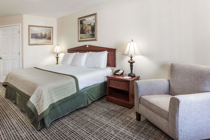 Imagen de la habitación del Hotel Baymont By Wyndham Hickory. Foto 4