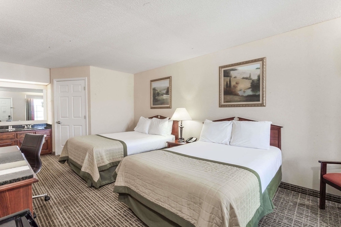 Imagen de la habitación del Hotel Baymont By Wyndham Hickory. Foto 6