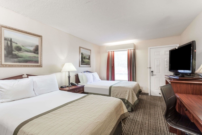 Imagen de la habitación del Hotel Baymont By Wyndham Hickory. Foto 9
