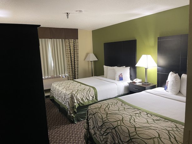 Imagen de la habitación del Hotel Baymont By Wyndham Holland. Foto 1