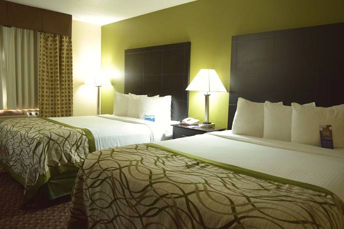 Imagen de la habitación del Hotel Baymont By Wyndham Holland. Foto 9