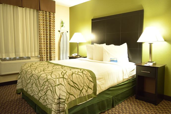 Imagen de la habitación del Hotel Baymont By Wyndham Holland. Foto 12
