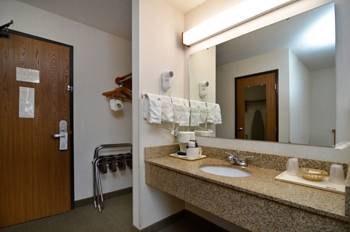 Imagen de la habitación del Hotel Baymont By Wyndham Hot Springs. Foto 8