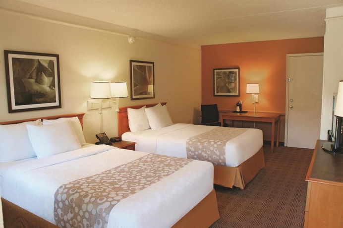 Imagen de la habitación del Hotel Baymont By Wyndham Houston La Porte. Foto 5
