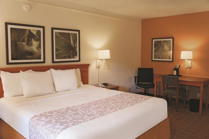 Imagen de la habitación del Hotel Baymont By Wyndham Houston La Porte. Foto 6