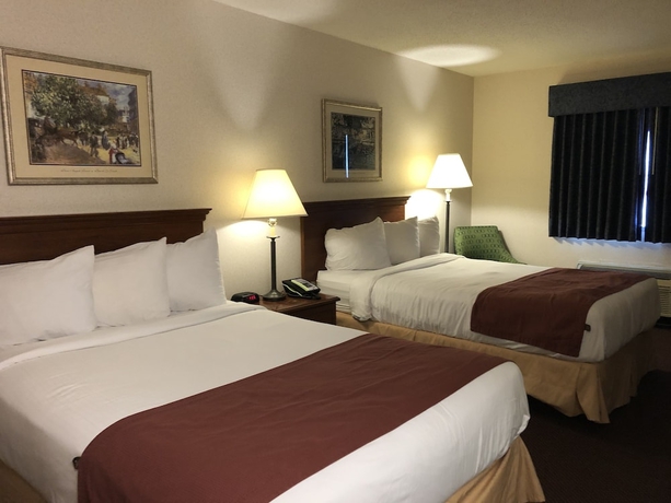 Imagen de la habitación del Hotel Baymont By Wyndham Howell/brighton. Foto 7