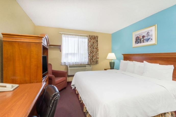 Imagen de la habitación del Hotel Baymont By Wyndham Huber Heights Dayton. Foto 4
