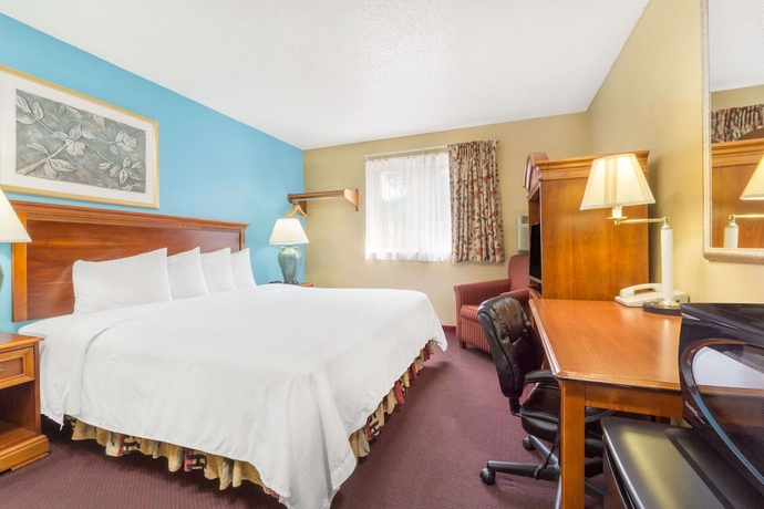Imagen de la habitación del Hotel Baymont By Wyndham Huber Heights Dayton. Foto 6