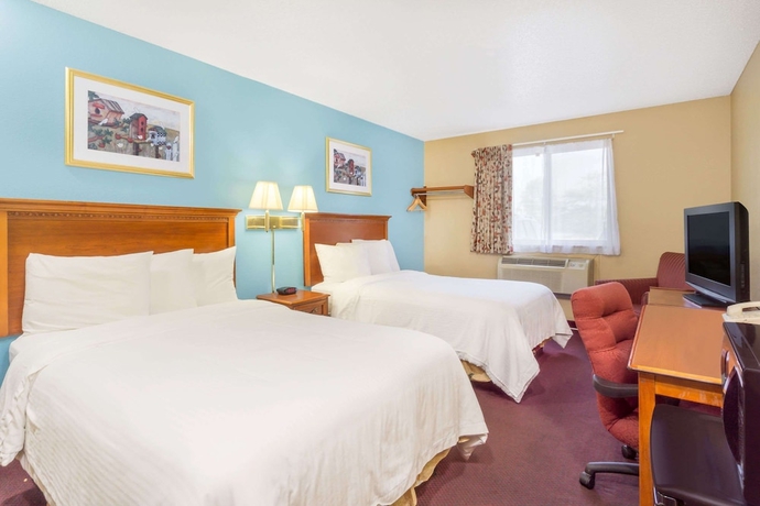 Imagen de la habitación del Hotel Baymont By Wyndham Huber Heights Dayton. Foto 8