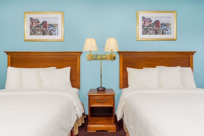 Imagen de la habitación del Hotel Baymont By Wyndham Huber Heights Dayton. Foto 10