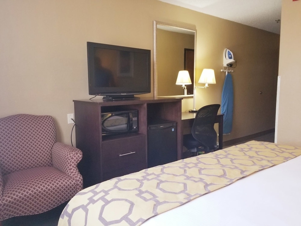 Imagen de la habitación del Hotel Baymont By Wyndham Huber Heights Dayton. Foto 14