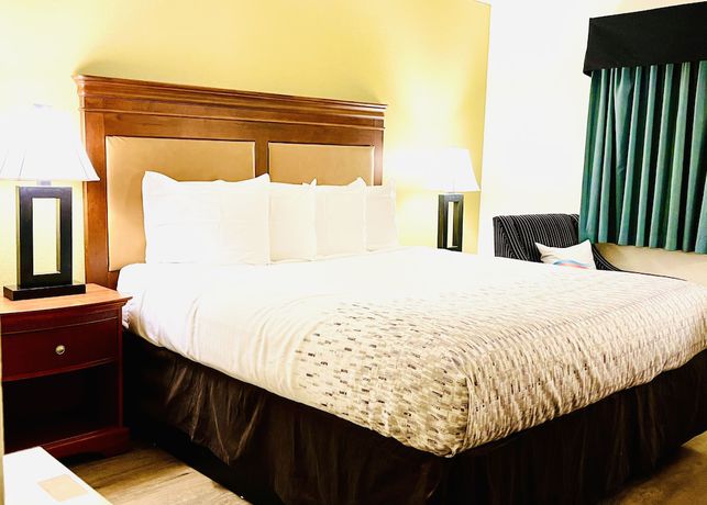 Imagen de la habitación del Hotel Baymont By Wyndham Hutchinson. Foto 8