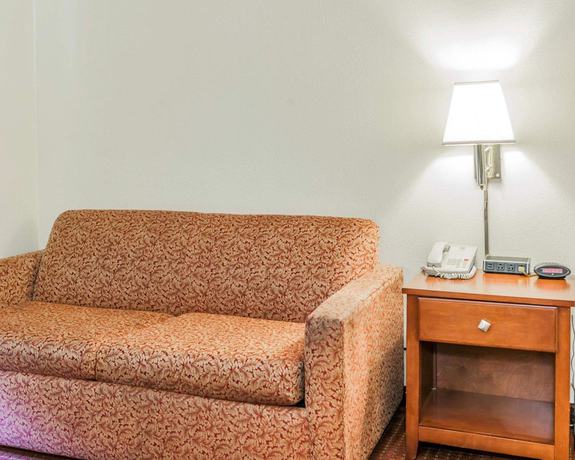 Imagen de la habitación del Hotel Baymont By Wyndham Indianapolis East. Foto 3