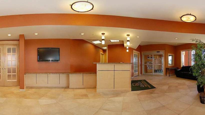 Imagen de los interiores del Hotel Baymont By Wyndham Indianapolis East. Foto 15