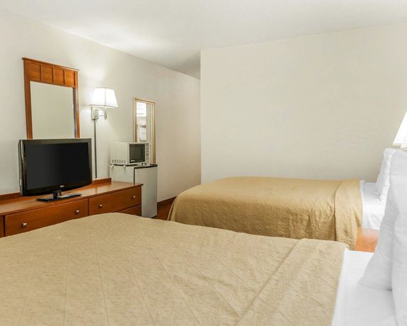 Imagen de la habitación del Hotel Baymont By Wyndham Indianapolis East. Foto 9