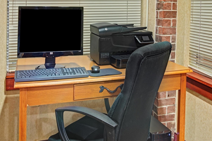 Imagen de los interiores del Hotel Baymont By Wyndham Indianapolis. Foto 13