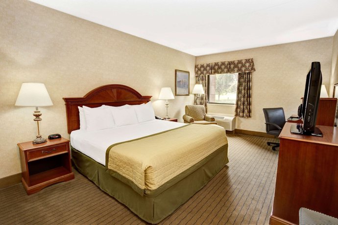 Imagen de la habitación del Hotel Baymont By Wyndham Indianapolis West. Foto 5
