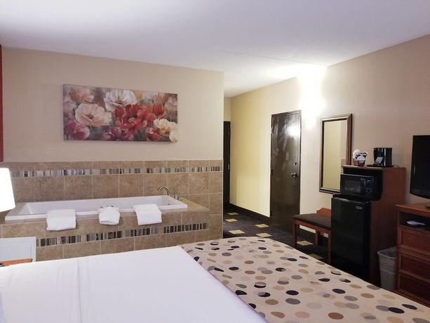 Imagen de la habitación del Hotel Baymont By Wyndham Indianapolis West. Foto 6