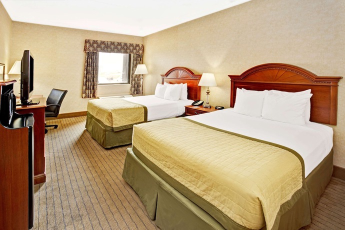 Imagen de la habitación del Hotel Baymont By Wyndham Indianapolis West. Foto 11