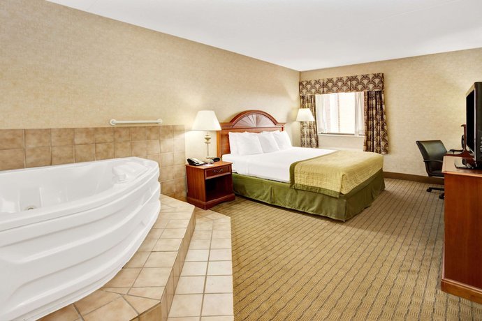 Imagen de la habitación del Hotel Baymont By Wyndham Indianapolis West. Foto 13