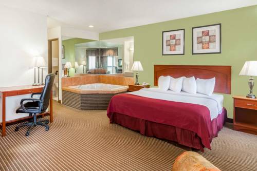 Imagen de la habitación del Hotel Baymont By Wyndham Jackson, Jackson. Foto 8