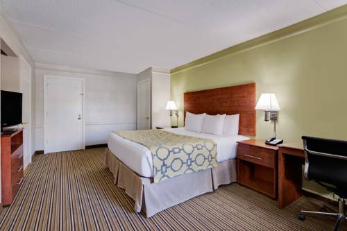 Imagen de la habitación del Hotel Baymont By Wyndham Jacksonville Orange Park. Foto 7