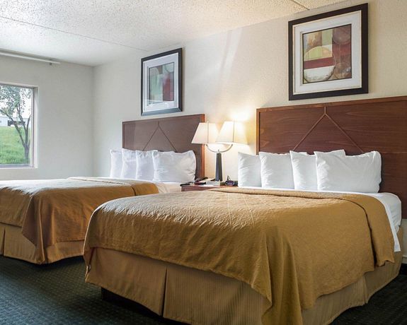 Imagen de la habitación del Hotel Baymont By Wyndham Jamestown Conference Center and Water Park. Foto 9