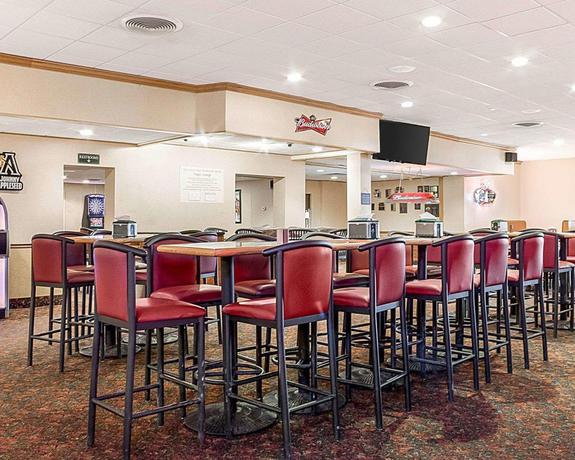 Imagen general del Hotel Baymont By Wyndham Jamestown Conference Center and Water Park. Foto 1