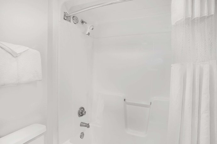 Imagen de la habitación del Hotel Baymont By Wyndham Janesville. Foto 14