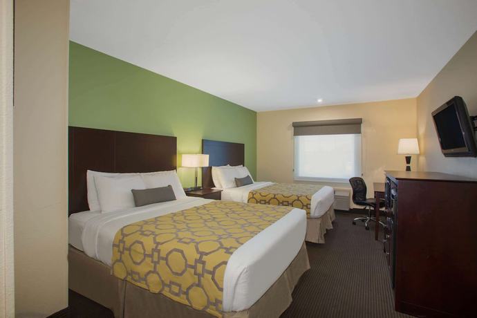 Imagen de la habitación del Hotel Baymont By Wyndham Jefferson City. Foto 11