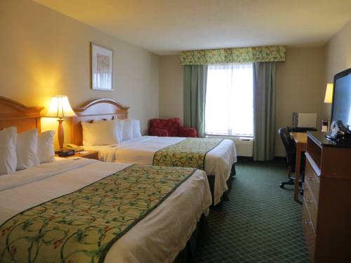 Imagen de la habitación del Hotel Baymont By Wyndham Kalamazoo East. Foto 4