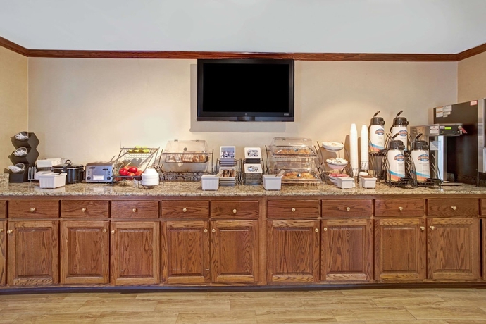 Imagen del bar/restaurante del Hotel Baymont By Wyndham Kennesaw. Foto 5