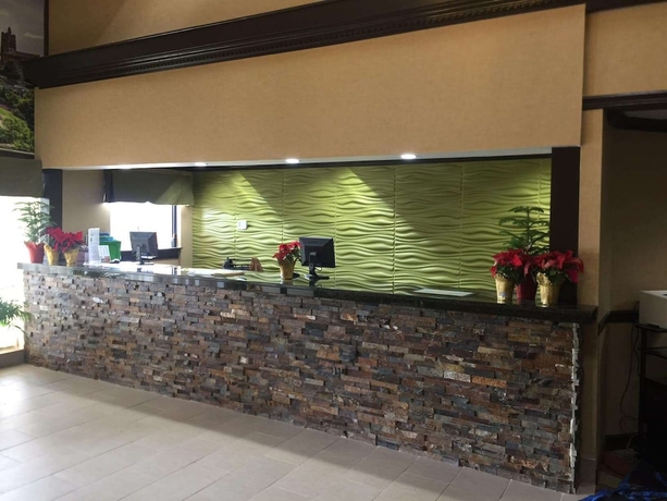 Imagen de los interiores del Hotel Baymont By Wyndham Knoxville I-75. Foto 16