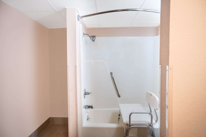 Imagen de la habitación del Hotel Baymont By Wyndham Knoxville I-75. Foto 12