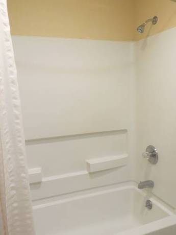 Imagen de la habitación del Hotel Baymont By Wyndham Knoxville/cedar Bluff. Foto 3