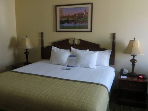 Imagen de la habitación del Hotel Baymont By Wyndham Knoxville/cedar Bluff. Foto 8