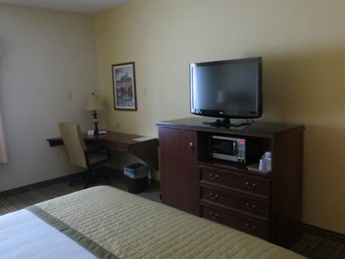 Imagen de la habitación del Hotel Baymont By Wyndham Knoxville/cedar Bluff. Foto 11