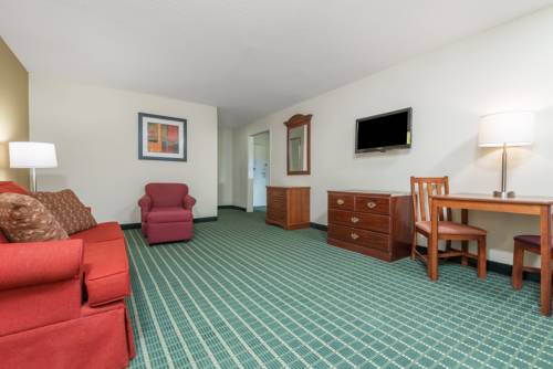 Imagen de la habitación del Hotel Baymont By Wyndham Kokomo. Foto 5