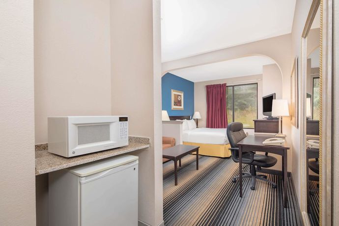 Imagen de la habitación del Hotel Baymont By Wyndham Laurel. Foto 4